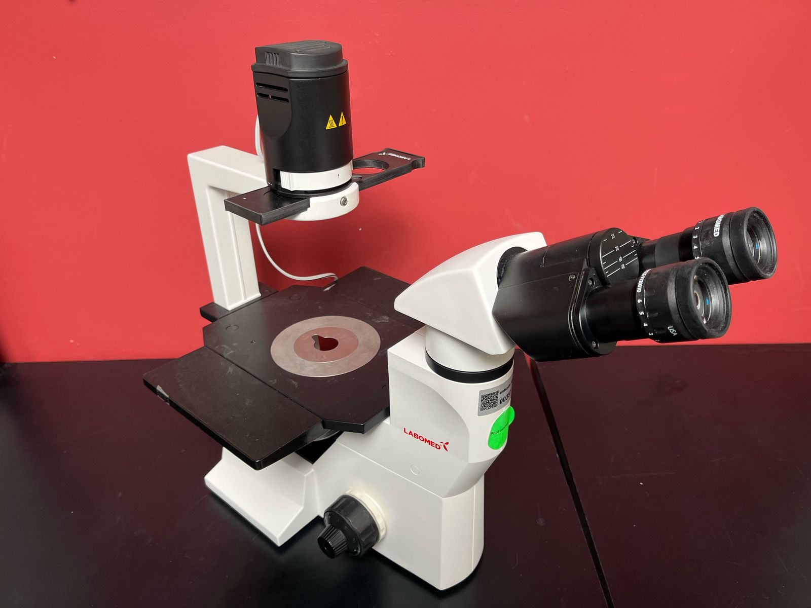 Labomed TCM400 Inverted Phase Contrast Microscope