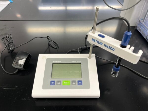 Mettler Toledo FiveEasy F20 pH Meter