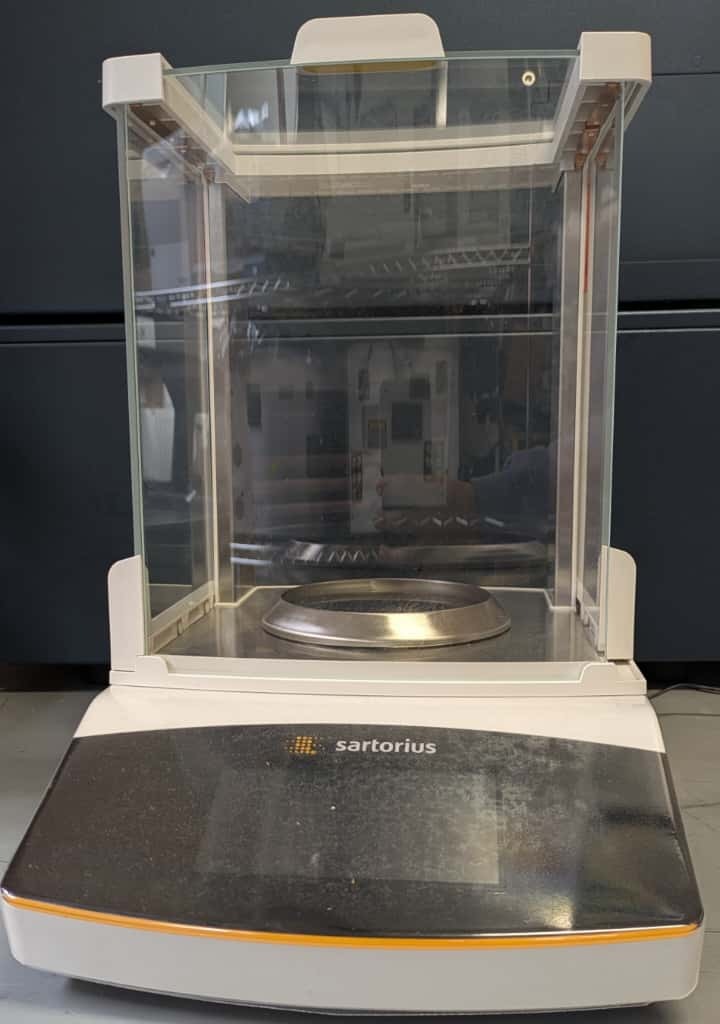 Sartorius Secura 124-1S Analytical Balance