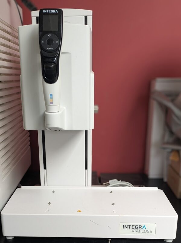 Integra Mini 96 300 Electronic Pipetting Robot