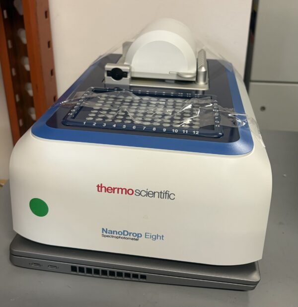 Thermo Scientific NanoDrop Eight Spectrophotometer UV/Vis Reader
