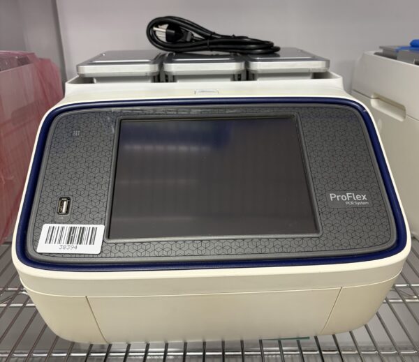 Applied Biosystems Proflex Base PCR System with 3x32 blocks PCR / Thermal Cycler