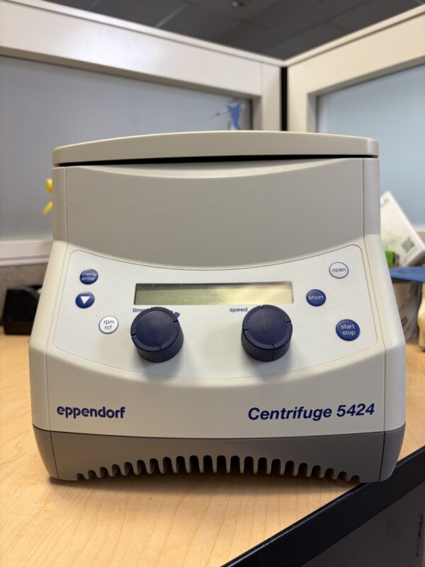 Eppendorf 5424 Centrifuge