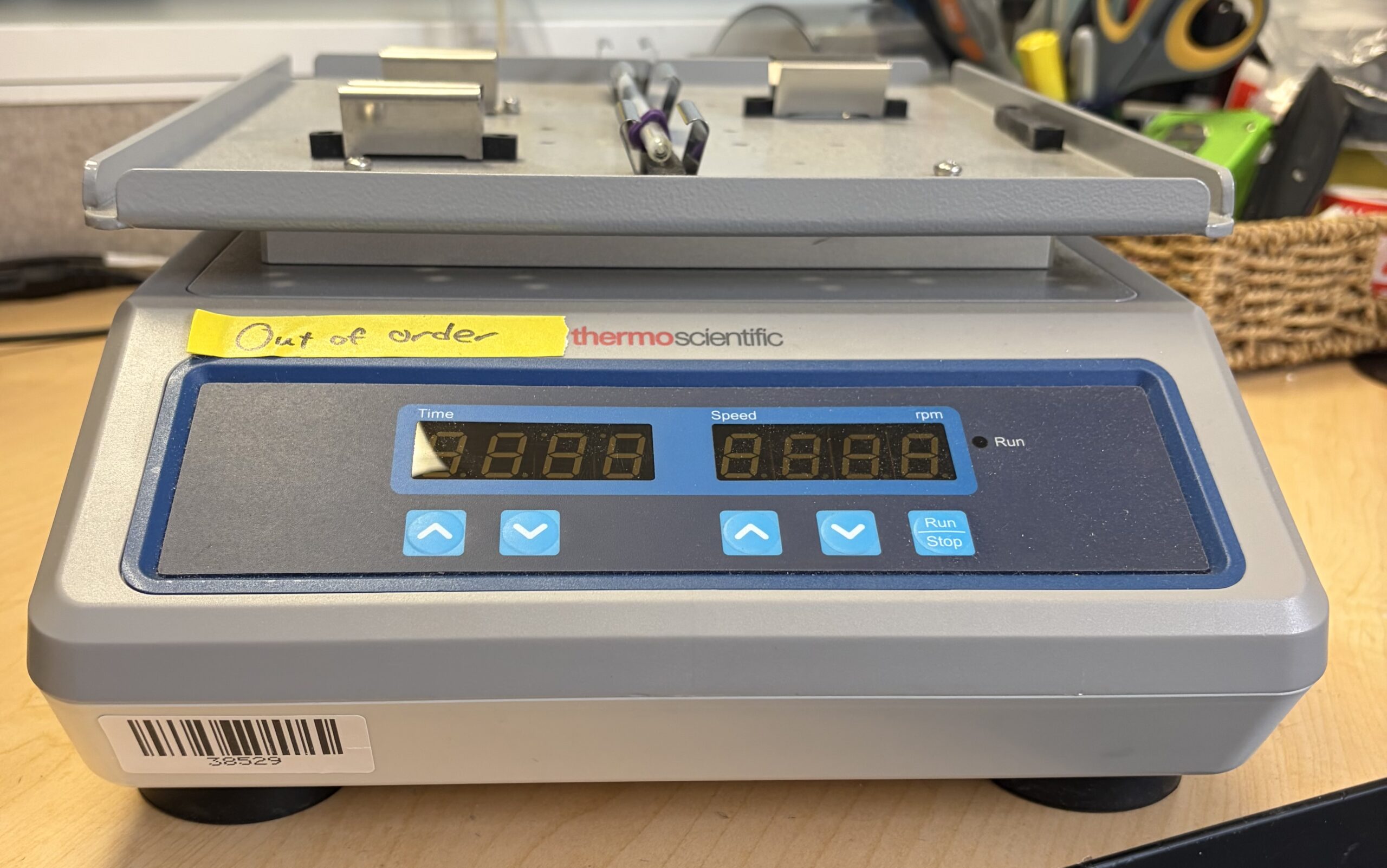 Thermo Scientific 88882005 Microplate Shaker