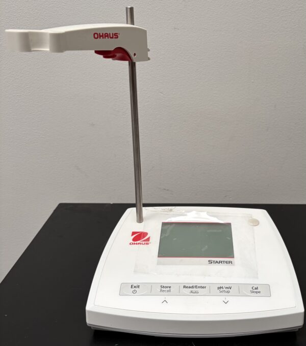 Ohaus ST2200666 pH Bench Meter